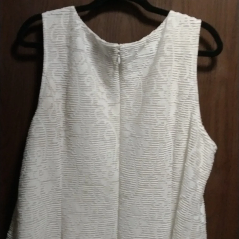 *FLAWED* Lane Bryant Sleeveless Floral Overlay Summer Dress - Picture 10 of 14